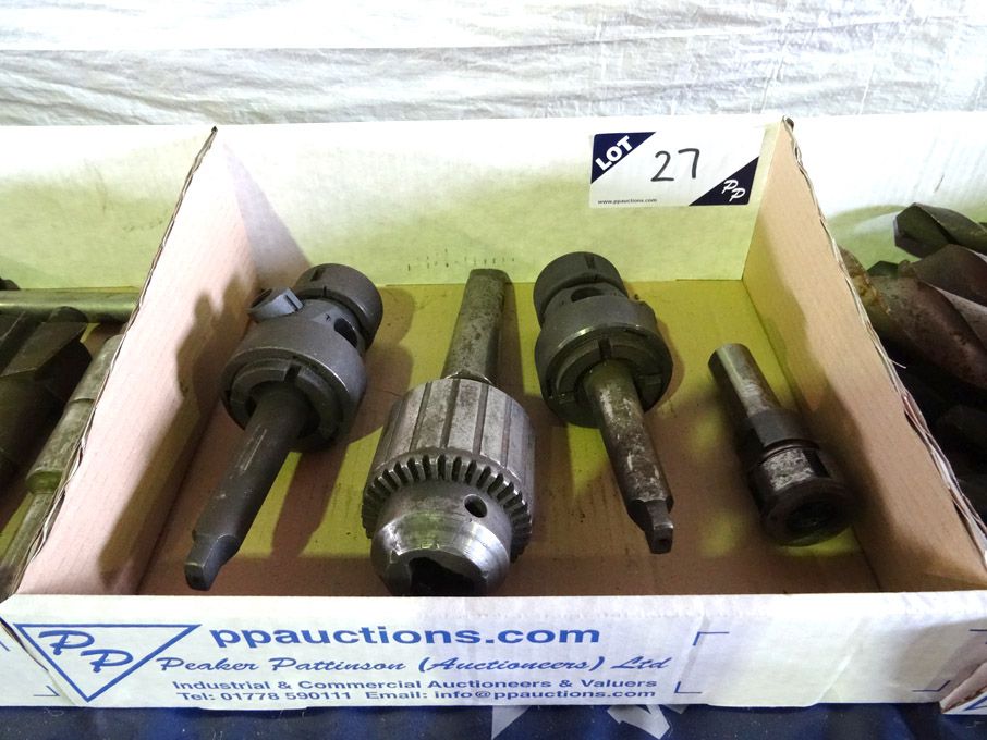 Jacobs No 8 chuck, 2x Archer tapping chucks, colle...
