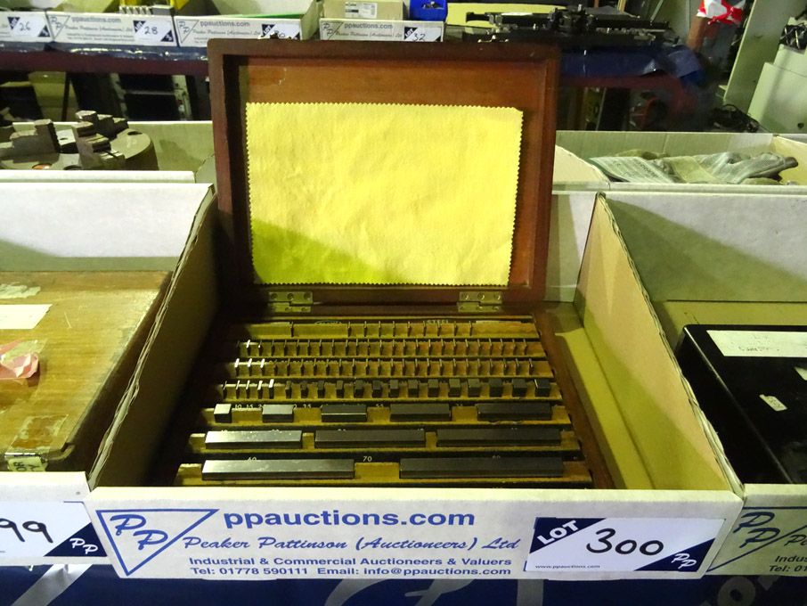 Moore & Wright M88 grade 2 steel slip gauge set in...