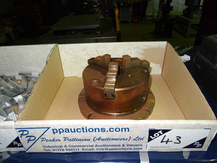 Indexa 160mm dia 3 jaw chuck on 200mm dia face pla...