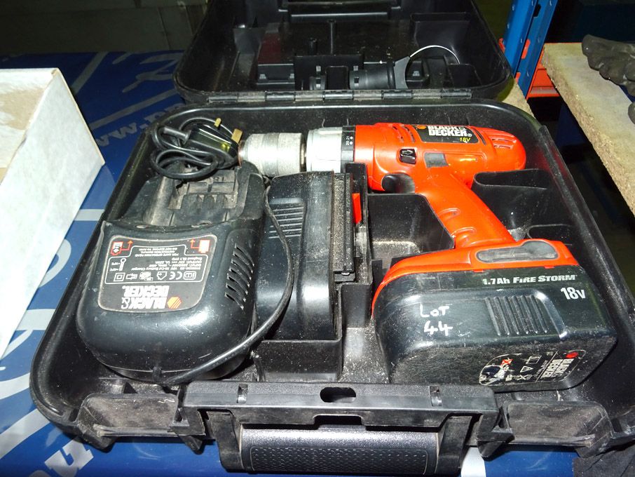 Black & Decker HP188F2B Firestorm 18v cordless ham...
