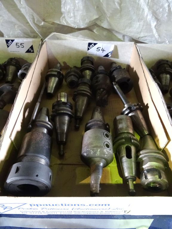 12x CAT40 tool holders - Lot Located at: Aunby, Li...