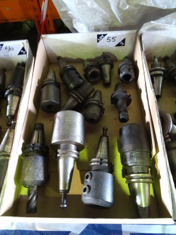 12x CAT40 tool holders - Lot Located at: Aunby, Li...