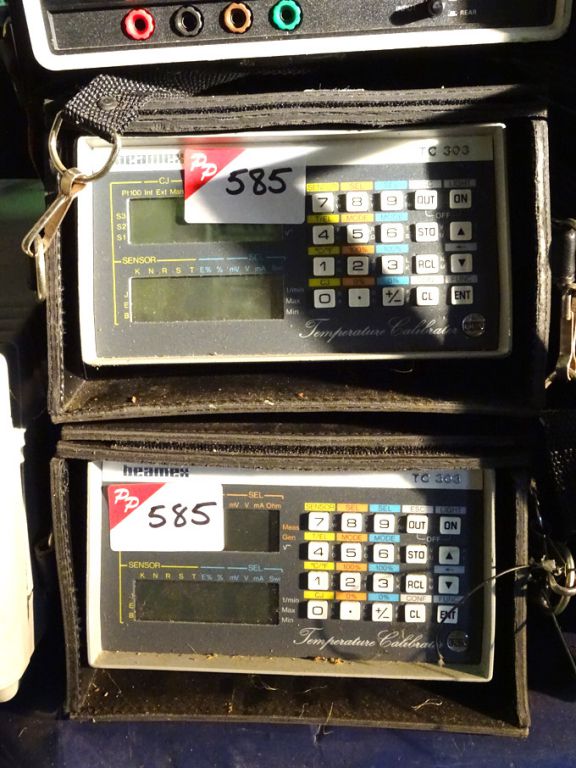 2x Beamex TC303 temperature calibrators - Lot Loca...