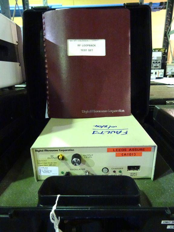 Digital microwave RF loopback test set in case - L...