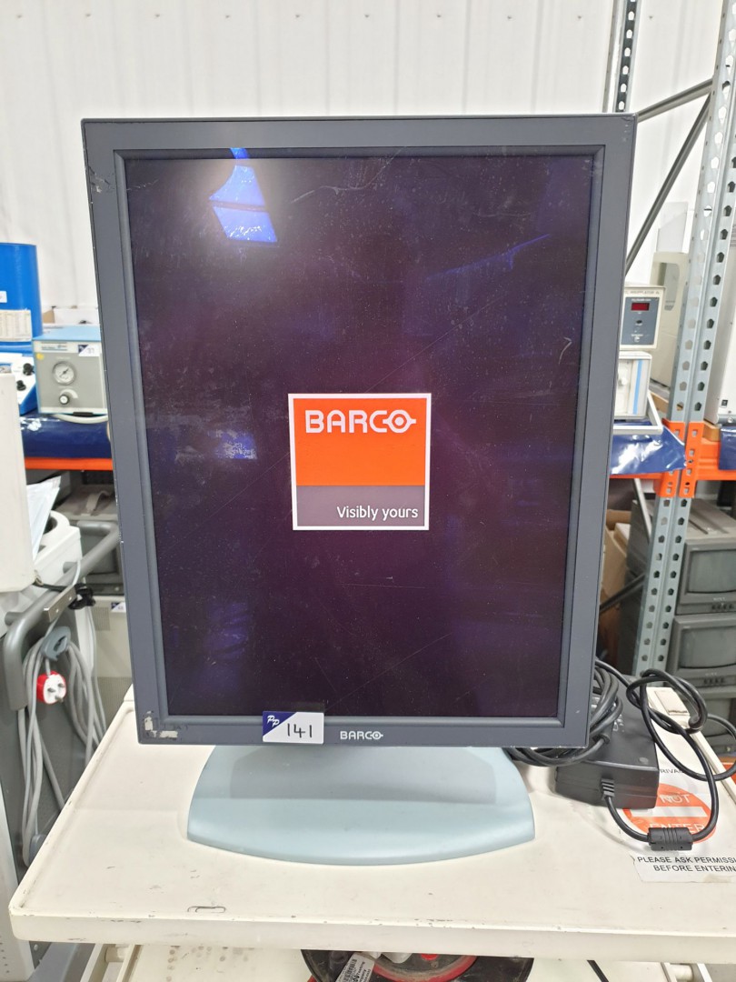 Barco MDNC-3121 monitor on stand with PSU (2011) -...
