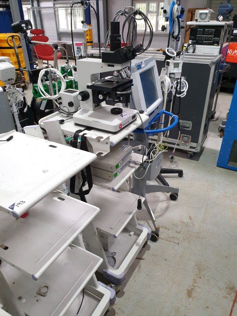 Olympus TC-CI clinical trolley with Leitz Dialux 2...