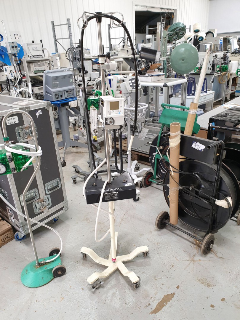 Maxtec MaxiBlend height flow meter on mobile quick...