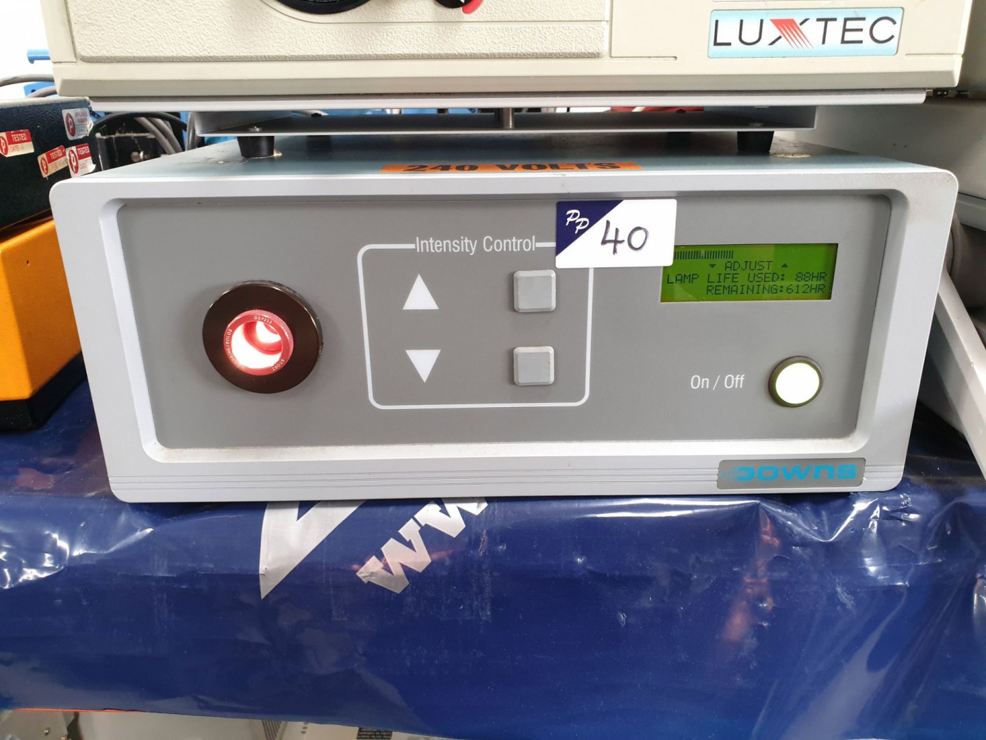 Downs light source - Lot Located at: PP Saleroom,...