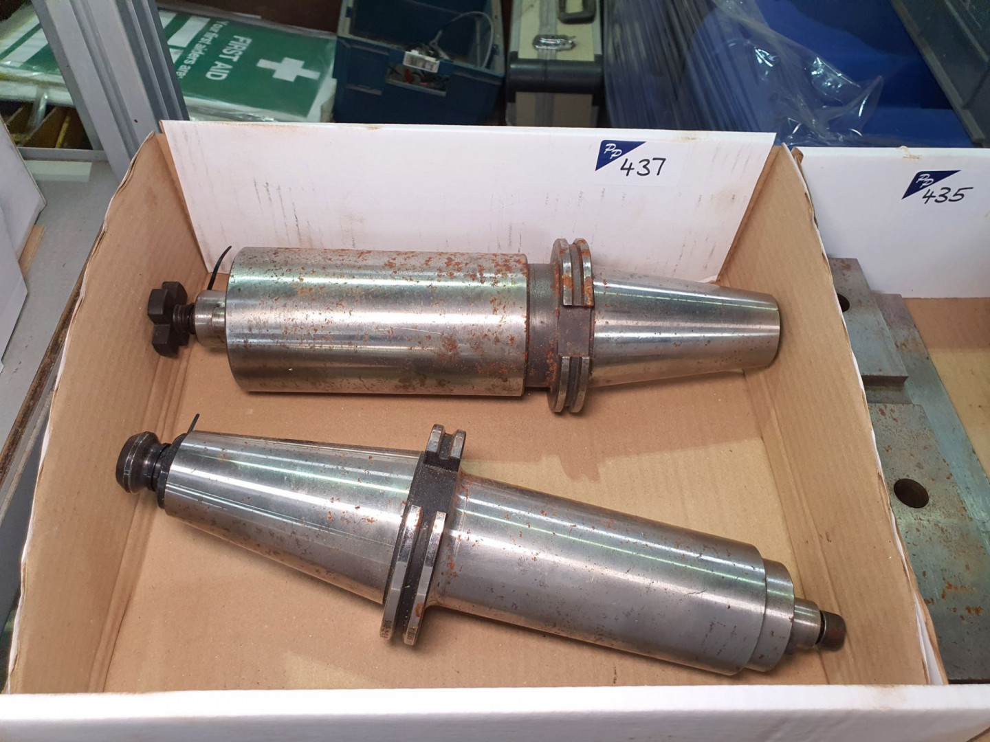 2x BT50 International taper tool holders - Lot Loc...