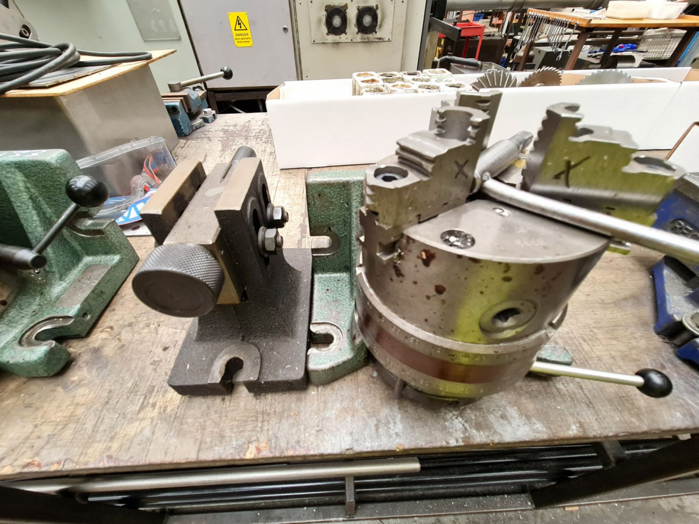 Bison rotary 125mm 3 jaw chuck with tail stock