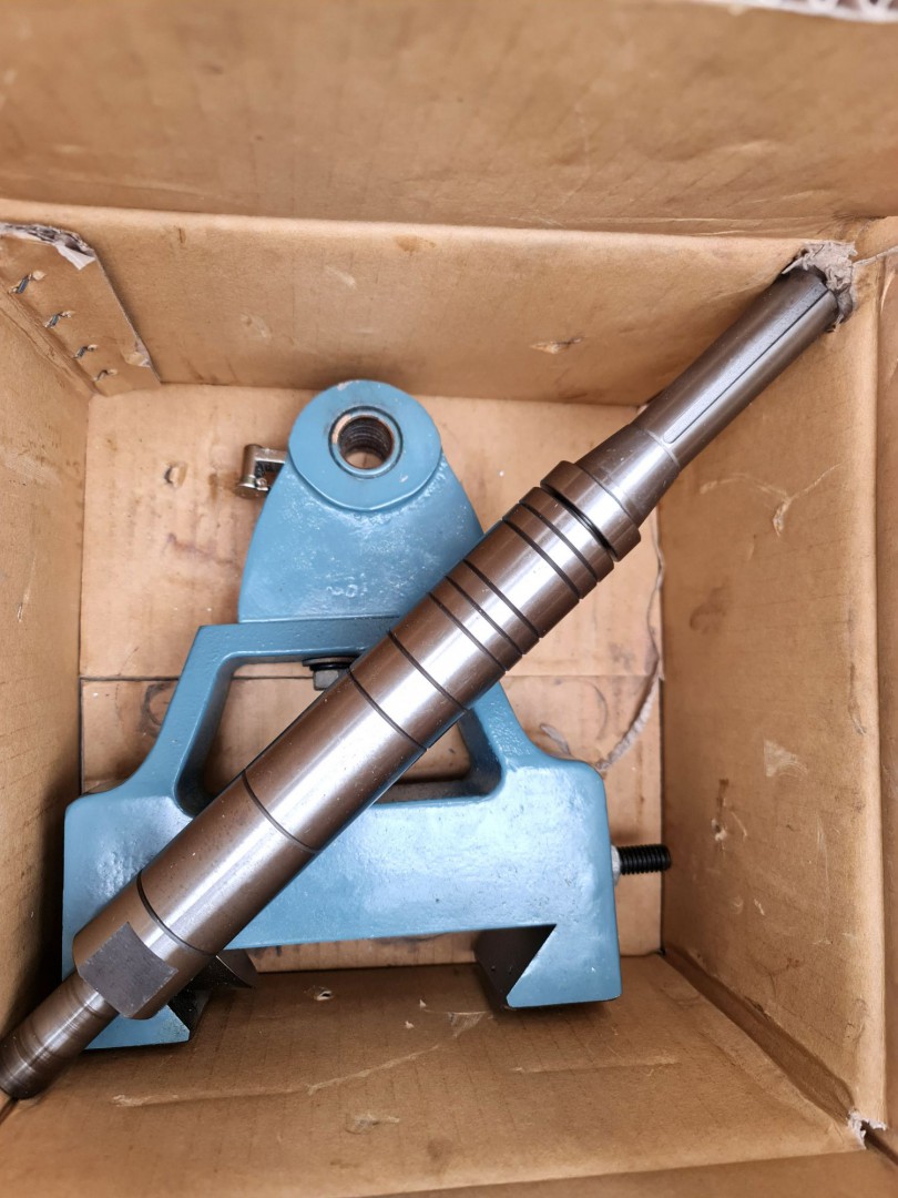 Vertex Bridgeport horizontal milling attachment