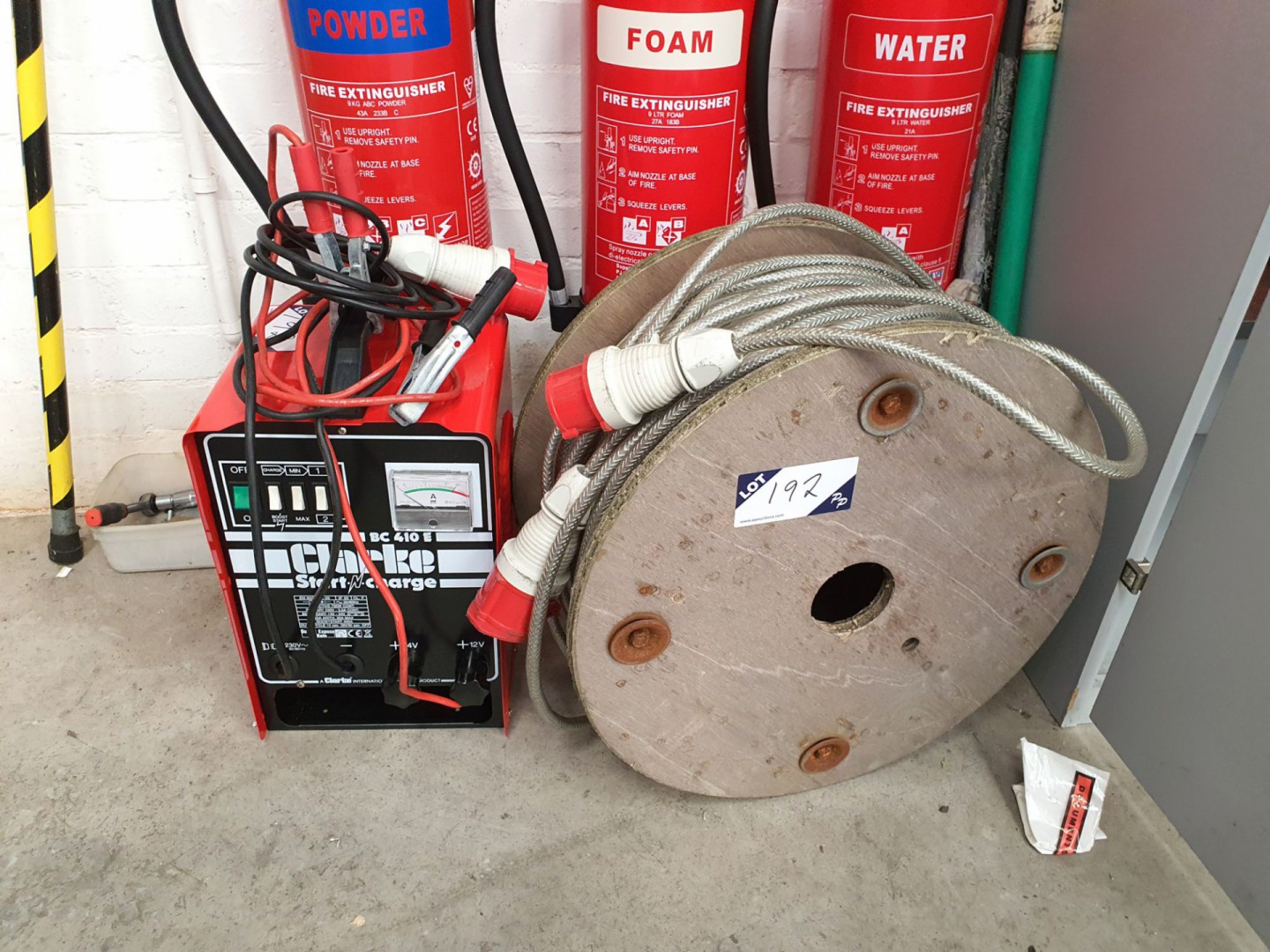 Clarke BC410E battery charger & engine starter wit...