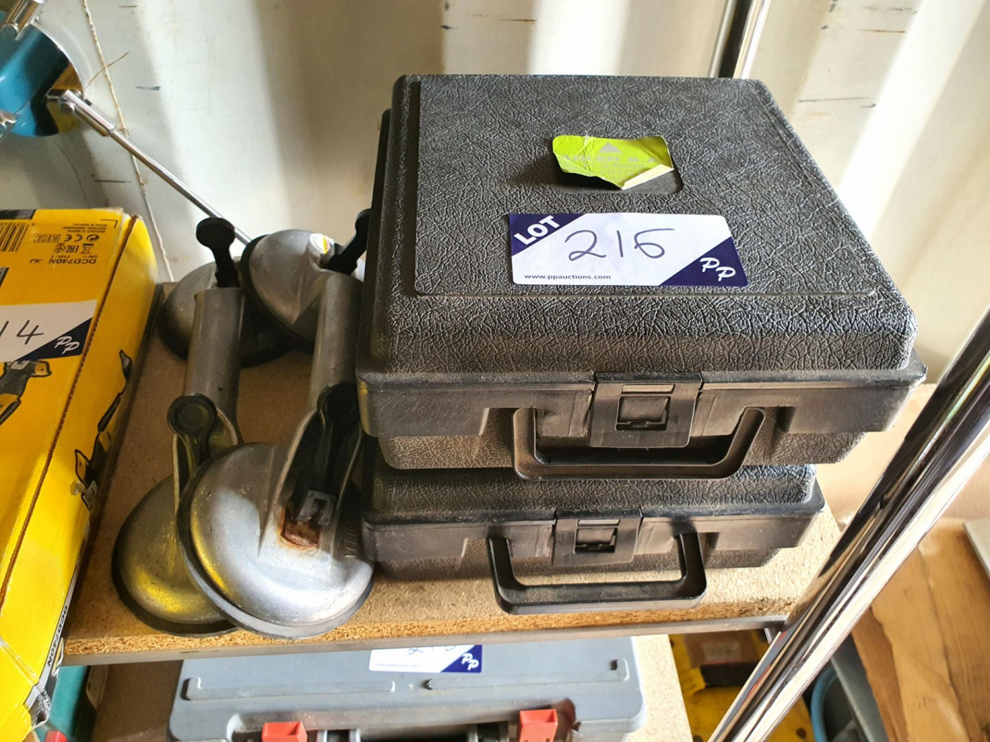 2x Adler glass suction pads & 2x Weribore glass su...