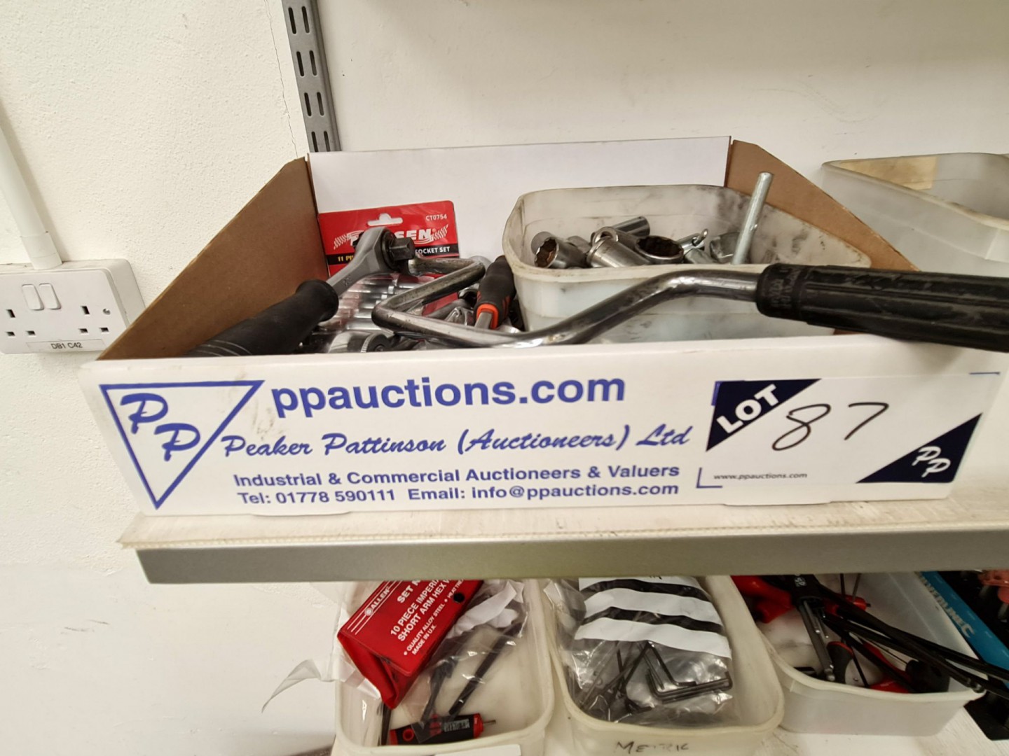 Qty various sockets, ratchets etc in lot box