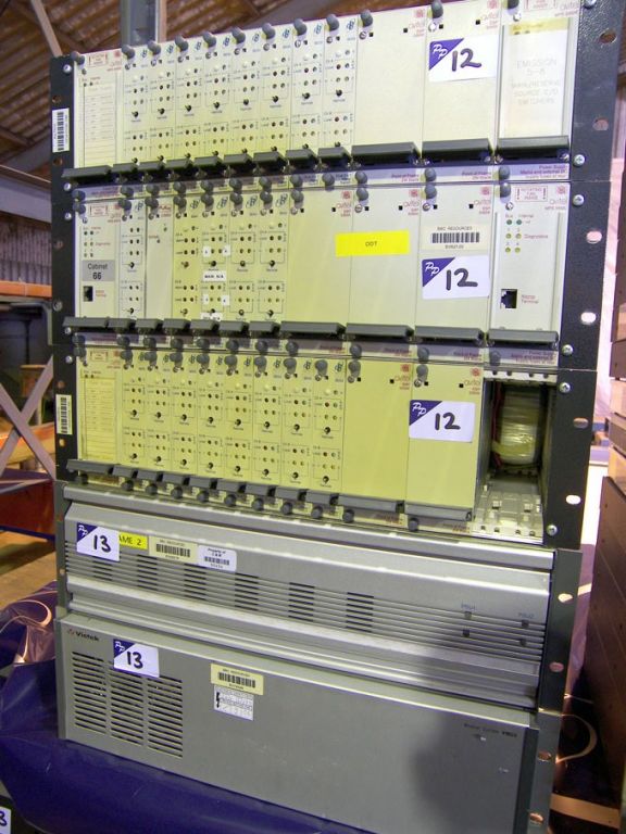 Vistek modular system V1603 chassis & Vistek V1606...
