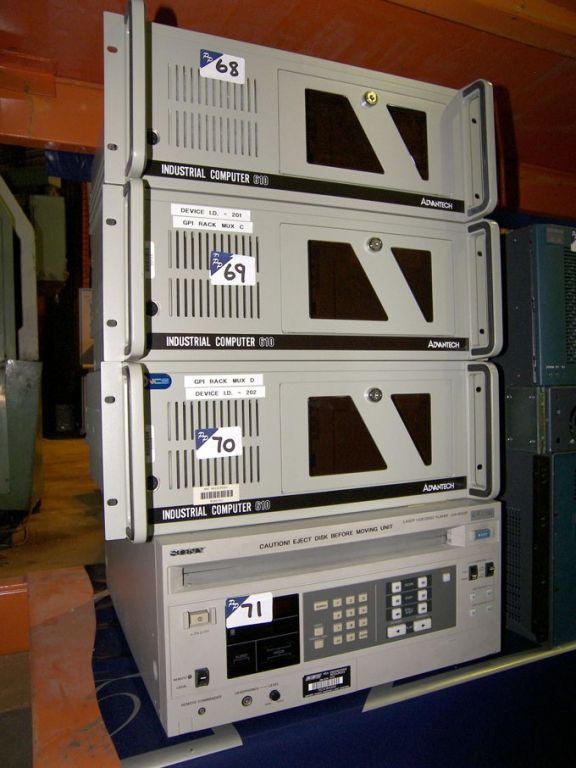 Advantech Industrial 610 BNC5 computer