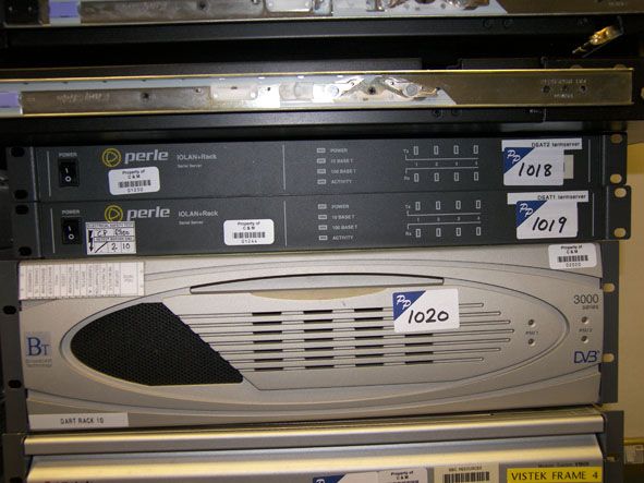 Perle 10 LAN+Rack serial server