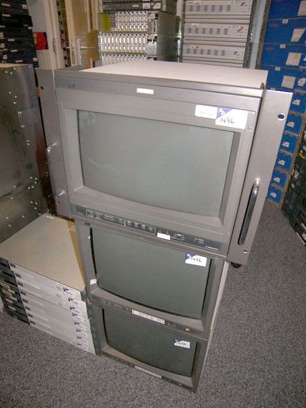 3x JVC Hi Resolution monitors