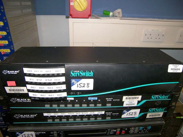 3x Black Box server switch 724-746-5500
