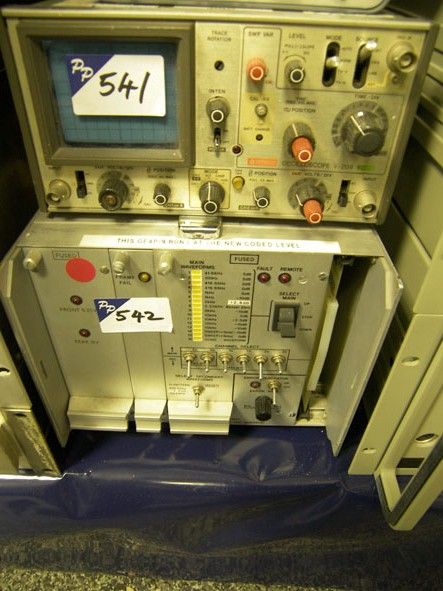 Hitachi V/209 oscilloscope (historical)