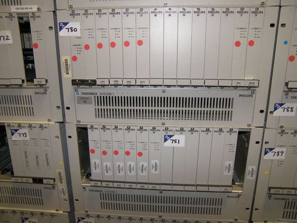 Philips TokenMUX DVS3200-1 chassis with cards inc:...