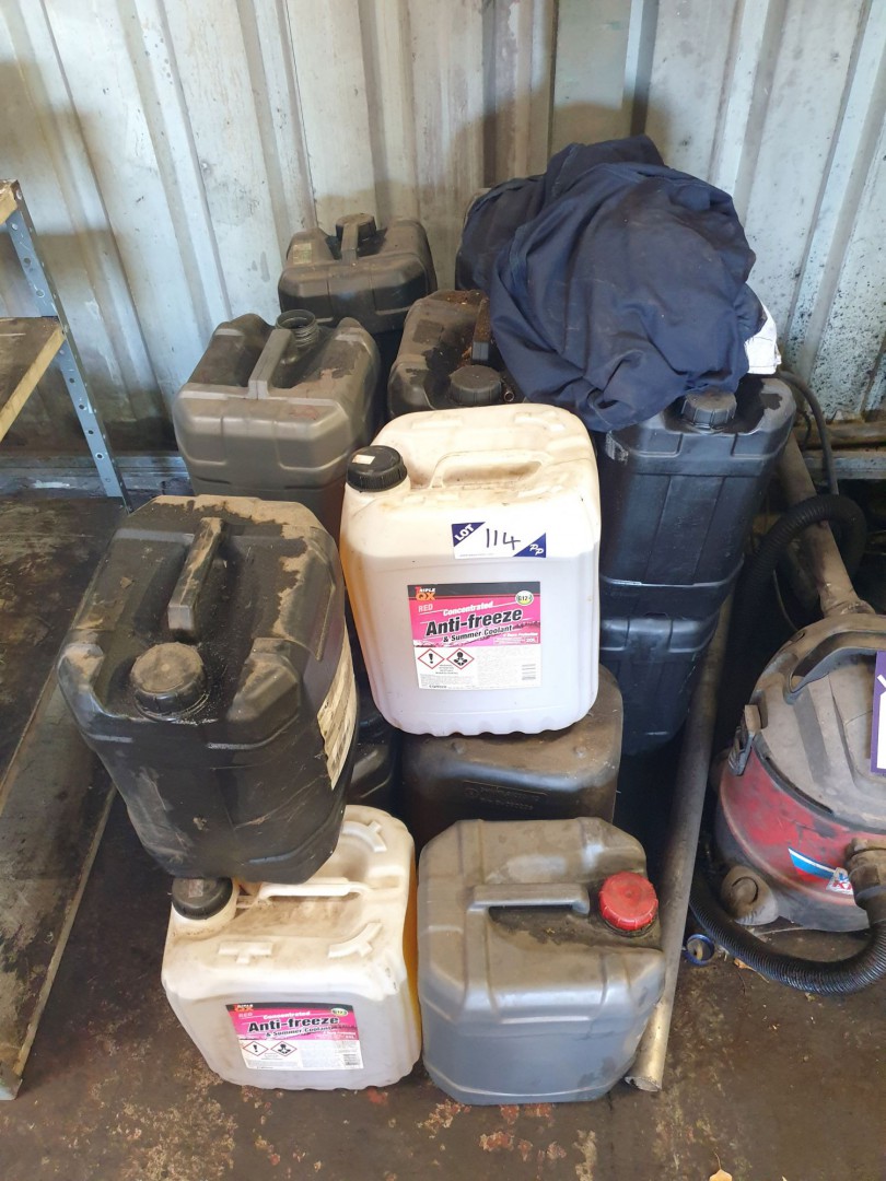 Qty various 20L tubs of anti freeze, oils etc, Elf...