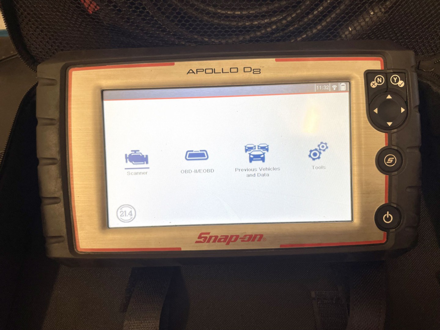 Snap-On Apollo D8 diagnostic scanner tool in case