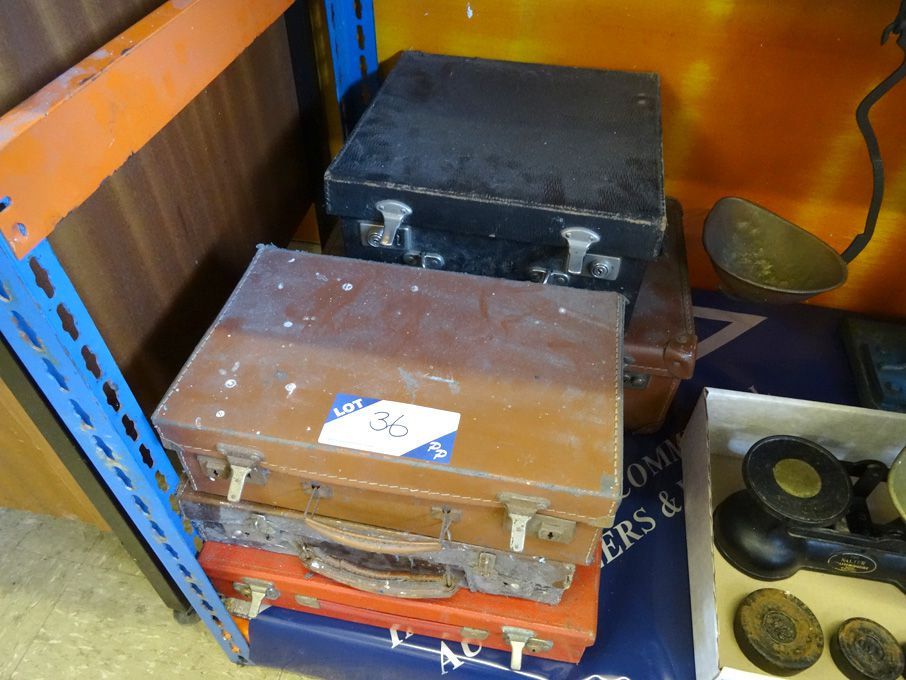5x various vintage storage cases
