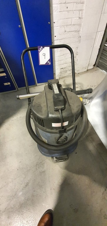 Numatic WVD 900-2 industrial vacuum cleaner, 2400W...