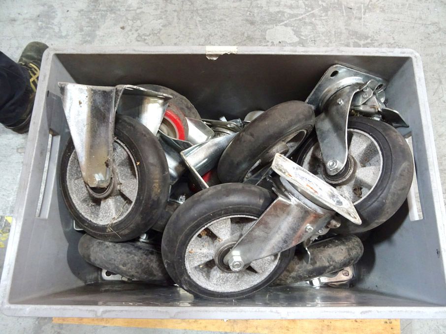 Qty various wheels / castors to 200mm dia approx