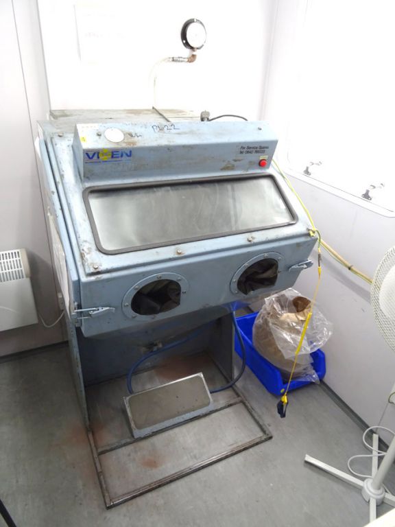 Vixen Jetair Suction Venturi bead blast cabinet, s...