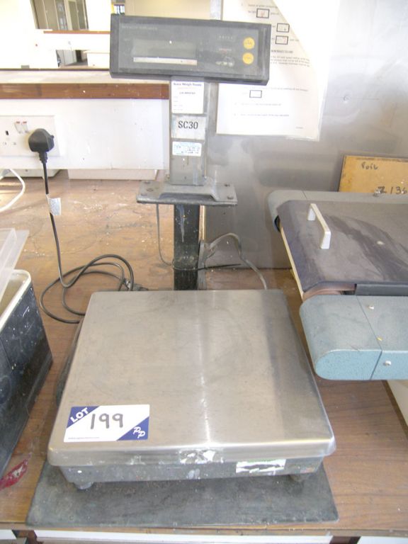 Weigh-Tronix SC30 digital scales, 350x300mm platfo...