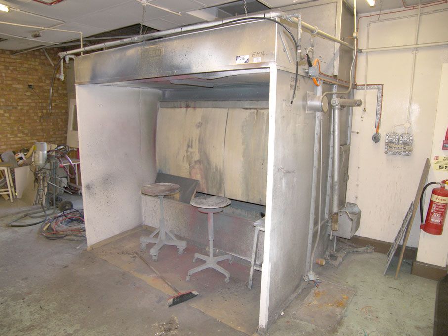 2400x1900mm wet back spray booth