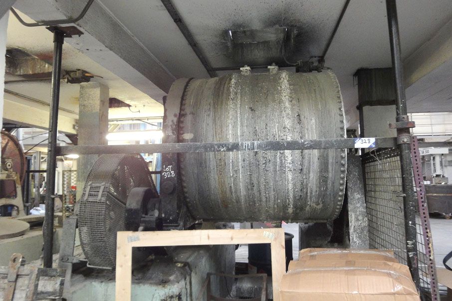 Steele & Cowlishaw ball mill, 44" long & 48" diame...