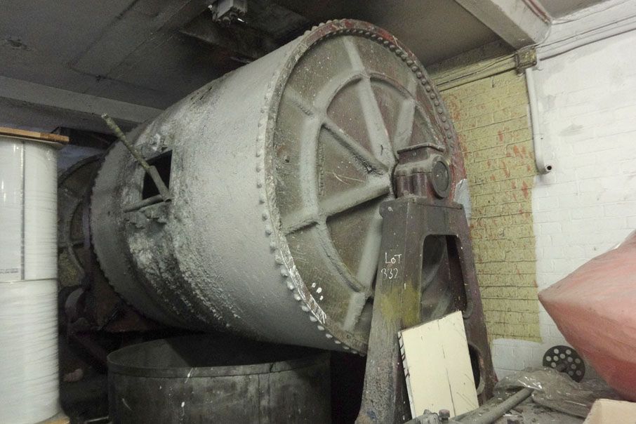 Steele & Cowlishaw ball mill, 66" long & 60" diame...