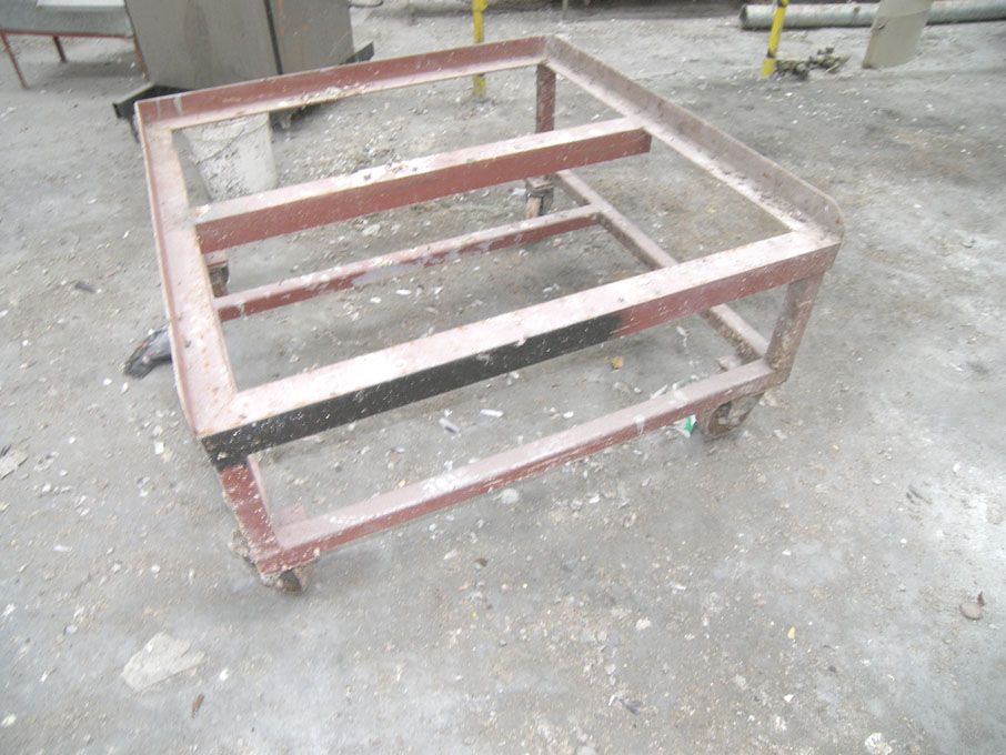 1250x1250mm forkable metal stand
