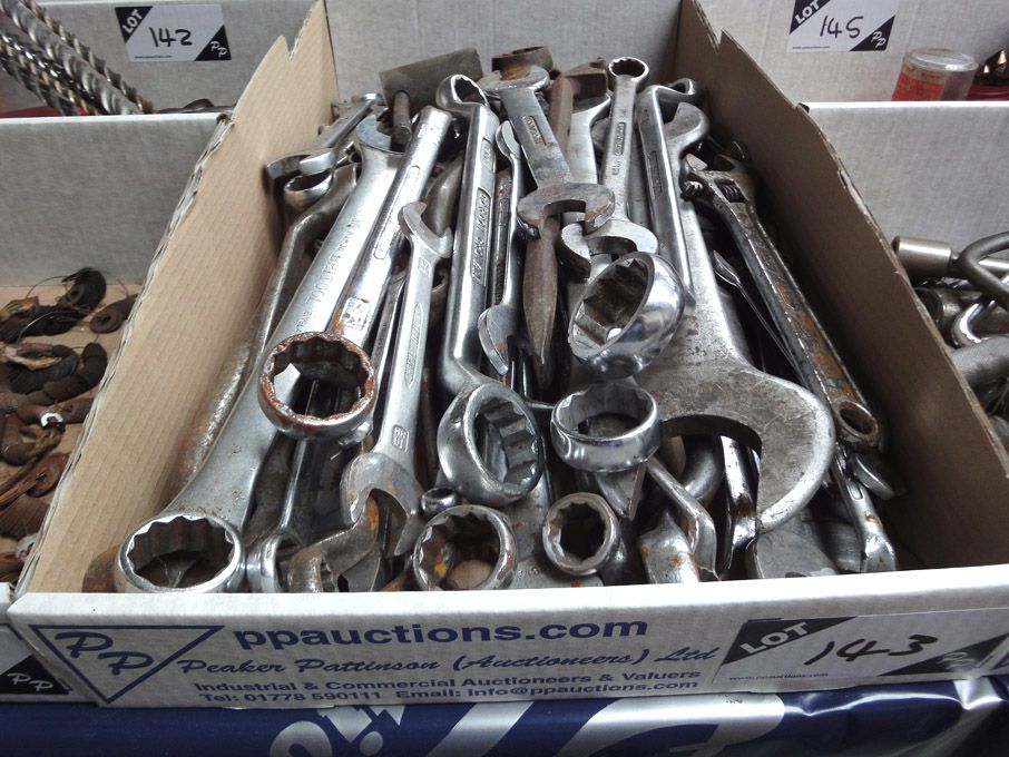 Qty various spanners