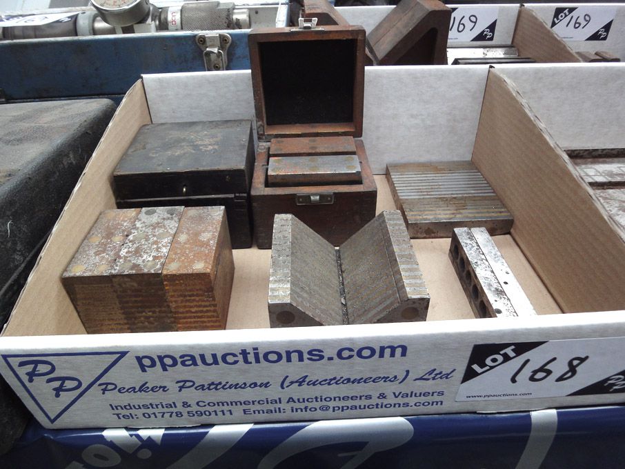 Qty various magnetic blocks