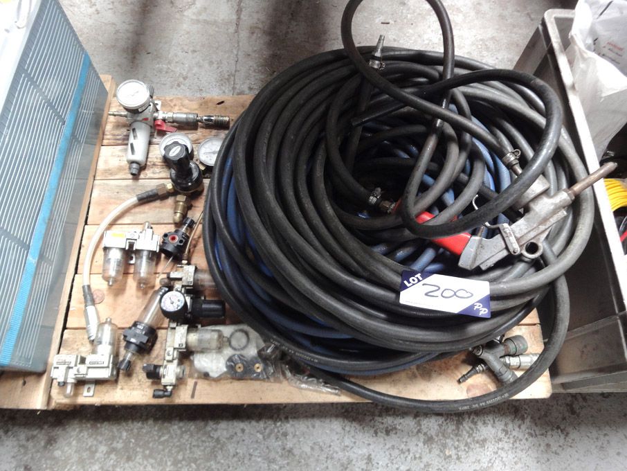 Qty air hoses, pipes, gauges etc