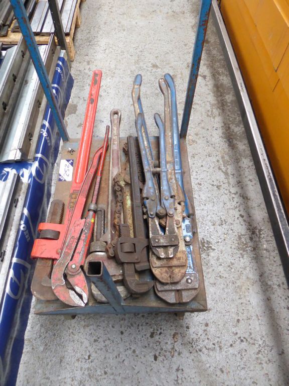 4x Record heavy duty stillsons & 3x Record heavy d...